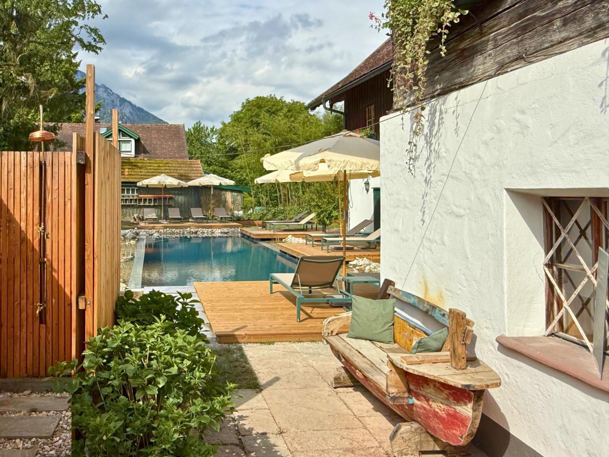 Der Schlosswirt Zu Anif - Biedermeierhotel Und Restaurant Exterior foto